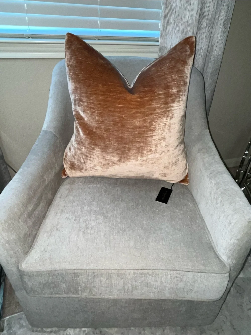 1-NWT P/Kaufmann Rust Color luxury velvet decorative pillow